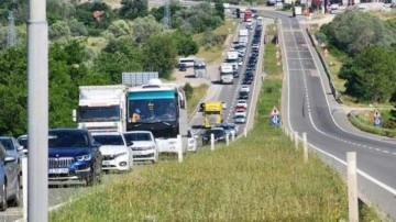 Uzmanlar uyarıyor! Bayramda yola çıkacaklar bunlara dikkat...