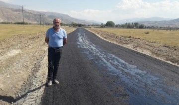 Vali talimat verdi, teröre verilen ilk şehidin kabrine giden yol asfalta kavuştu