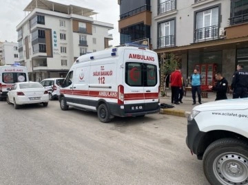 Yaralı taşıyan ambulans ile minibüs çarpıştı: 1 yaralı