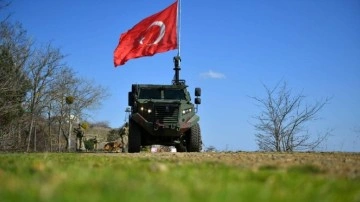 Yunanistan'a geçmeye çalışan 1'i terörist 9 kişi yakalandı